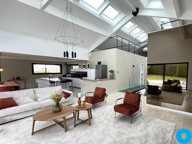 Y - Renovacion y transformación de un salón